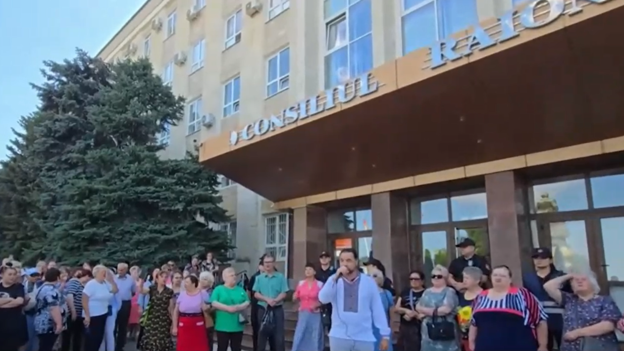 Жители Оргеева вышли на протест против приезда Речана