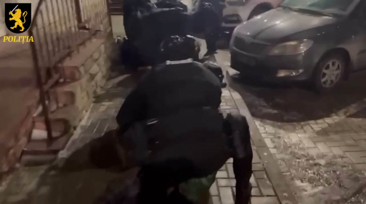 «Господин Чернауцану, работайте!» В центре Кишинева произошла стрельба